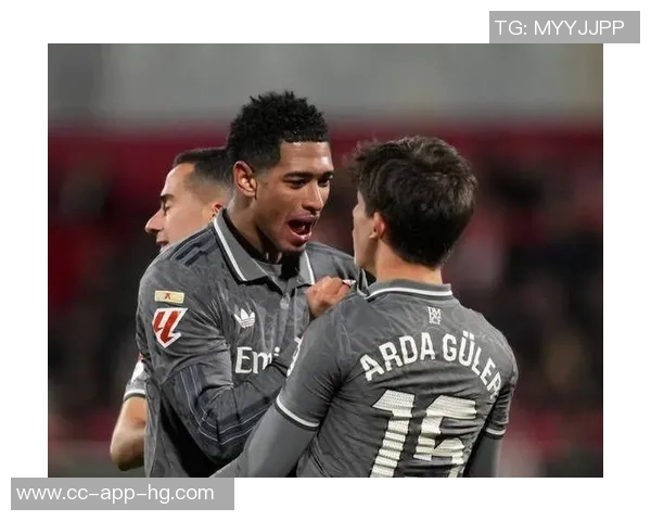 贝林厄姆积极与阿隆索沟通以提升个人与球队表现的努力与决心